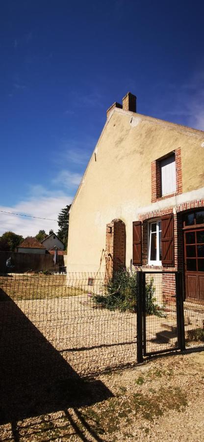 Villa maison de campagne à La Celle-Saint-Cyr Extérieur photo